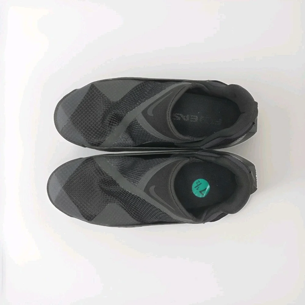 Nike Go FlyEase 
